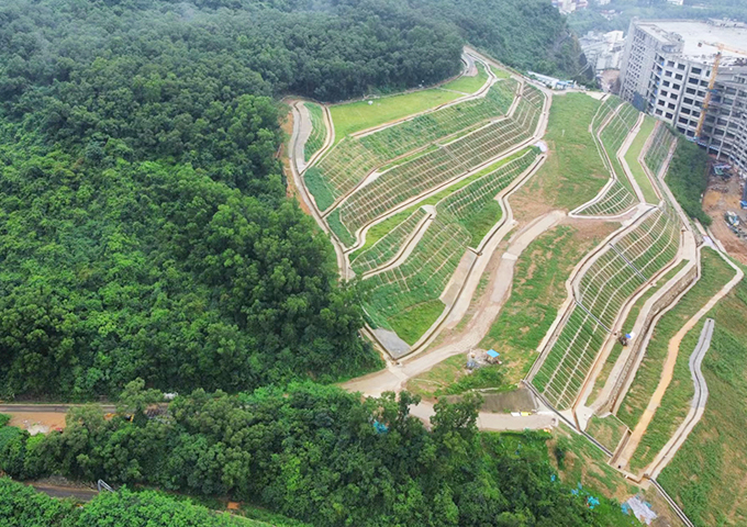 鹽田港拖車綜合服務(wù)中心后方山體滑坡隱患綜合治理?yè)岆U(xiǎn)工程勘察、設(shè)計(jì)、施工總承包（EPC）