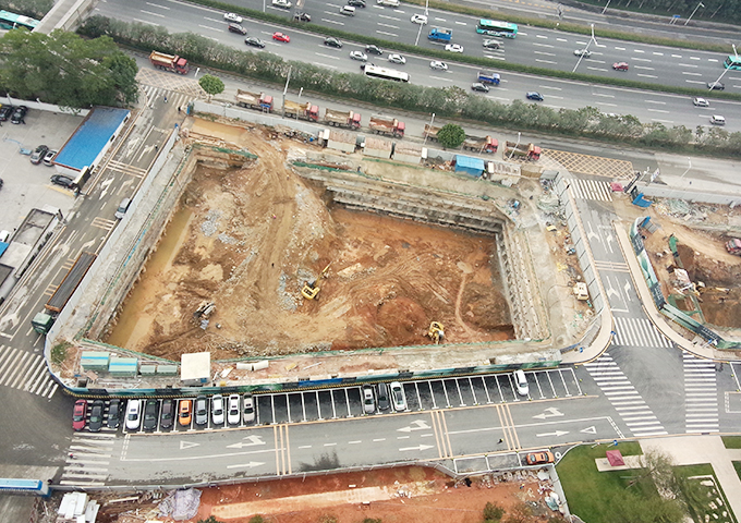 中國(guó)深圳市銀湖藍(lán)山項(xiàng)目樁基工程1